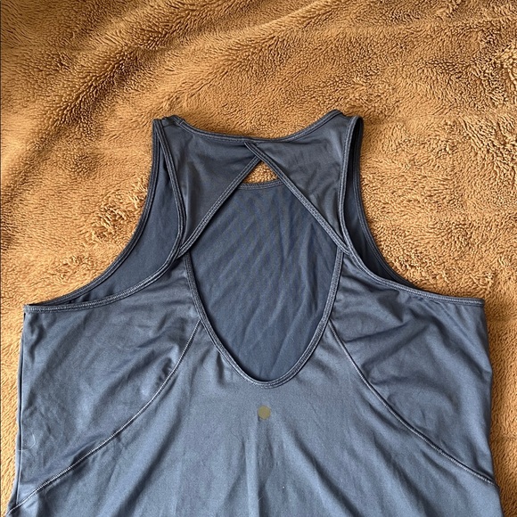 Under Armour Women's Blue Tank Top - Picture 5 of 5